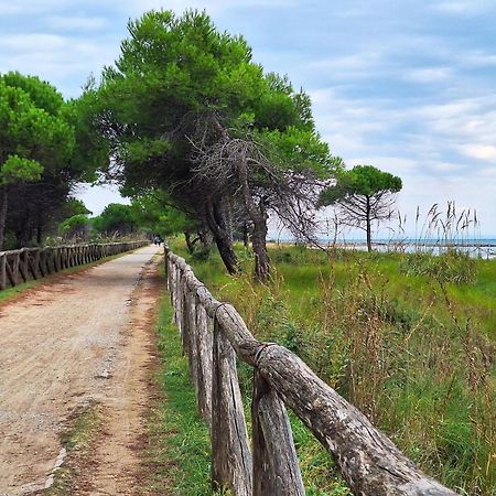 Bright Flat With A Wide Terrace - Beahost Rentals Bibione Exterior foto